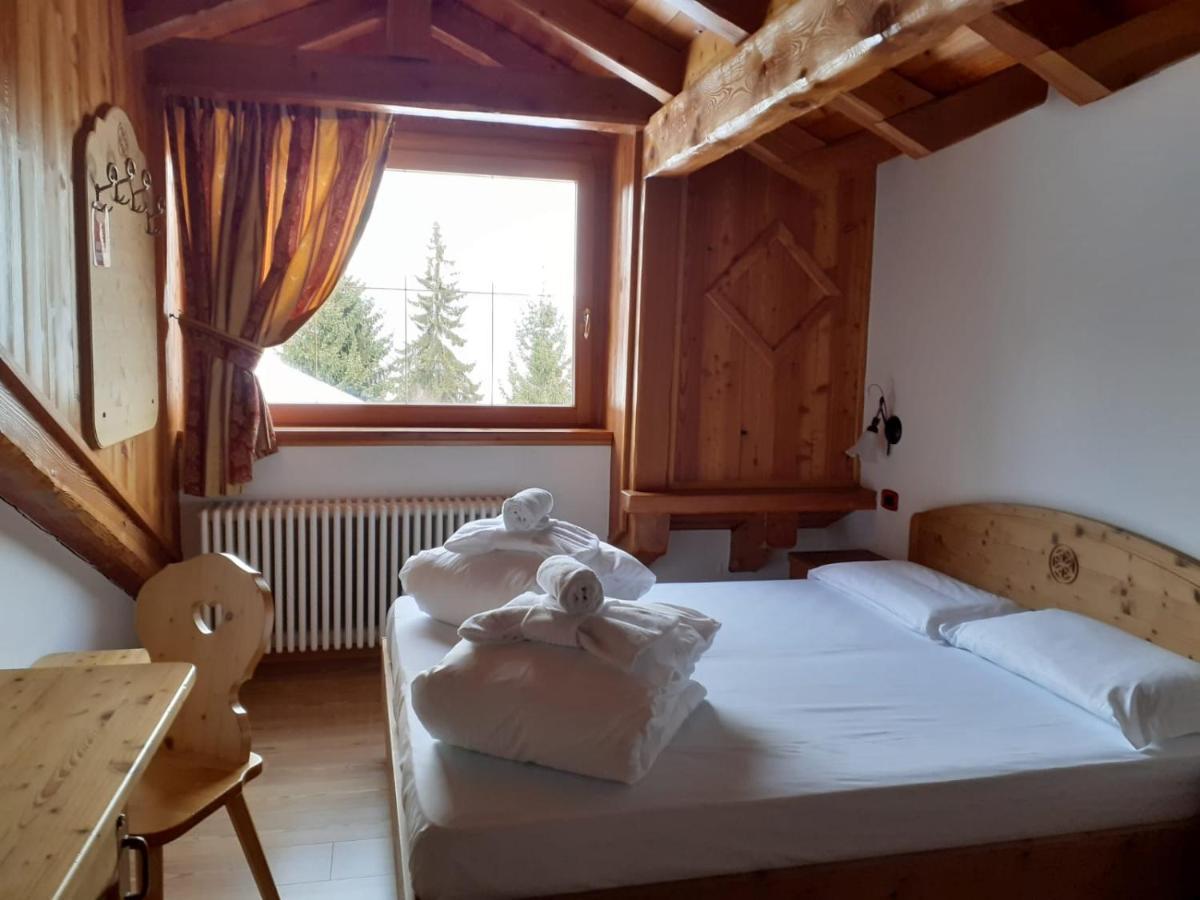 Hotel Dal Bracconiere Folgarida Esterno foto
