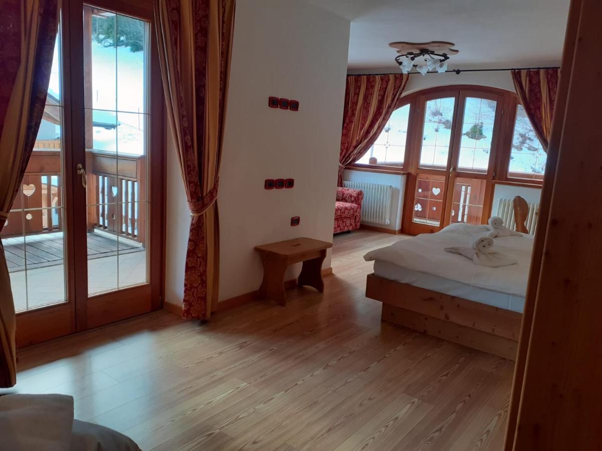 Hotel Dal Bracconiere Folgarida Esterno foto
