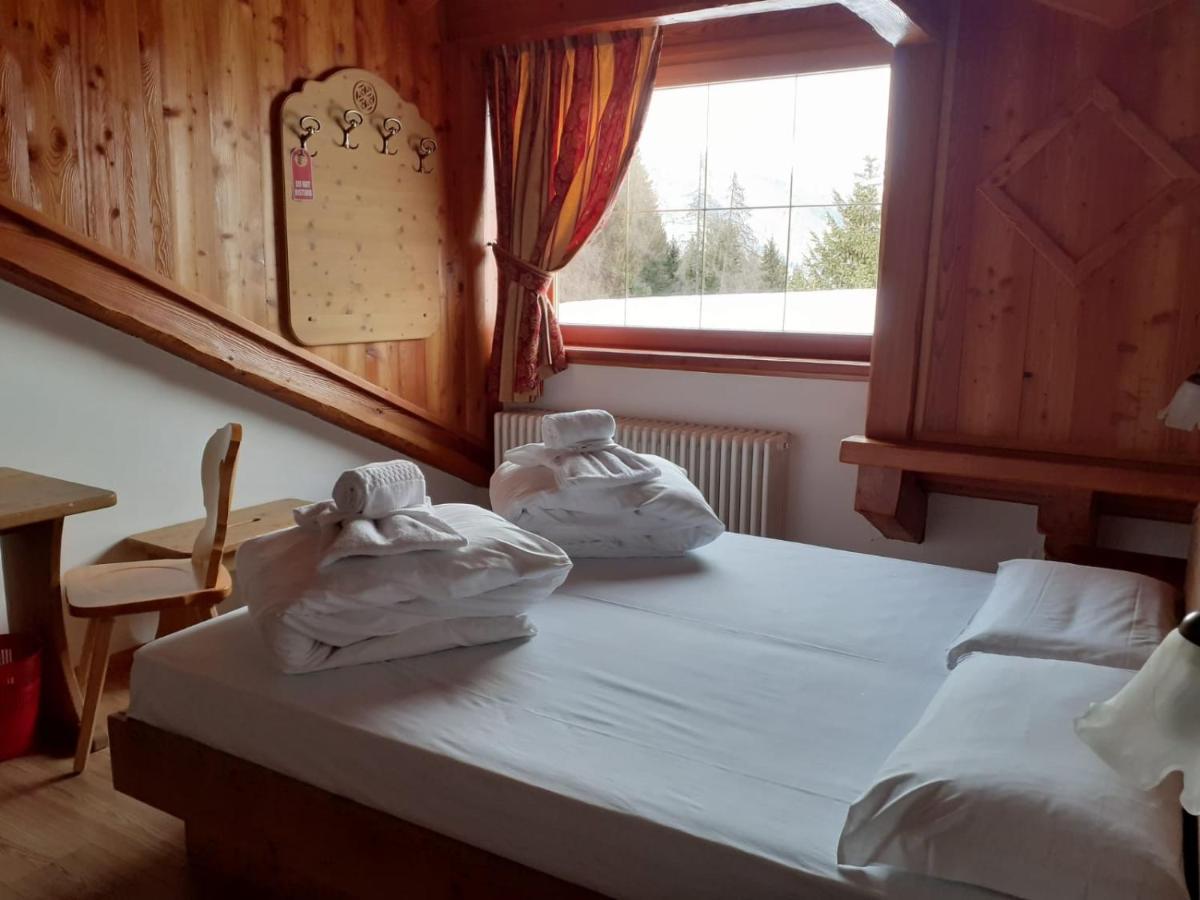 Hotel Dal Bracconiere Folgarida Esterno foto