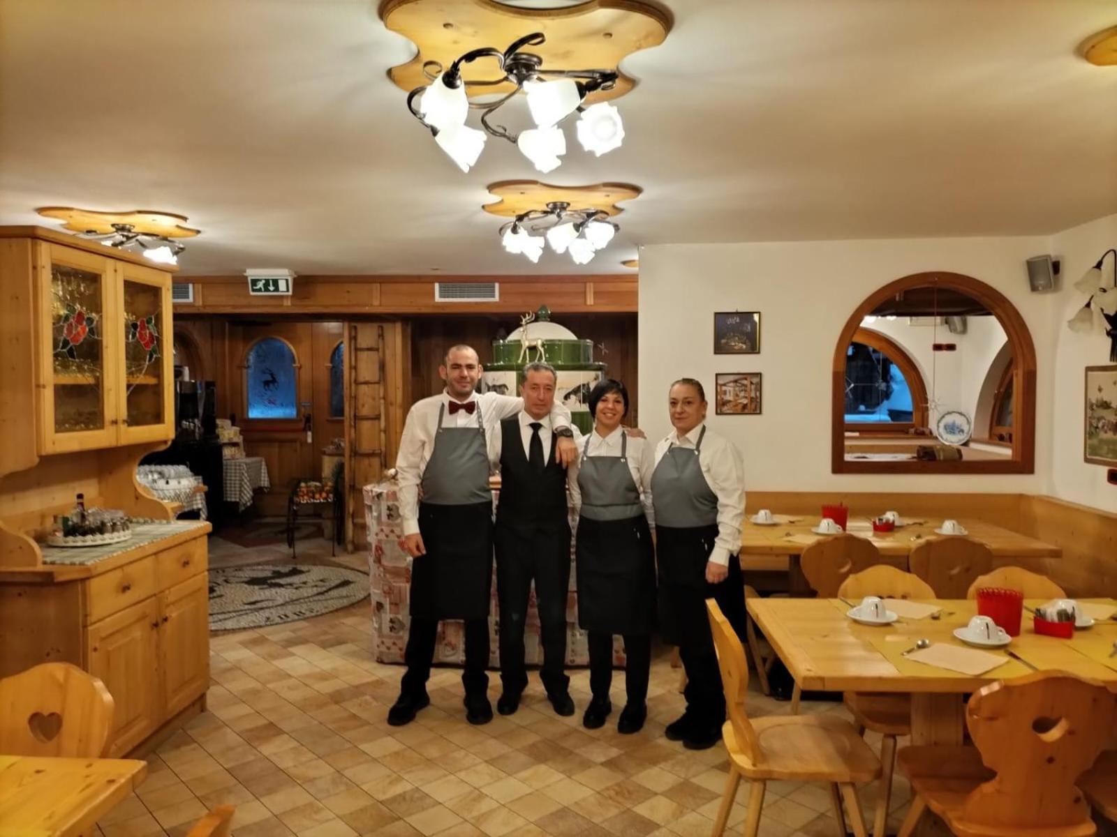 Hotel Dal Bracconiere Folgarida Esterno foto