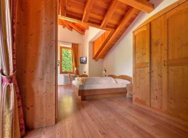 Hotel Dal Bracconiere Folgarida Esterno foto