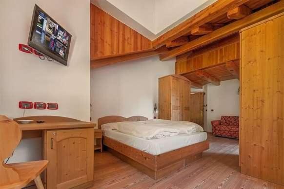 Hotel Dal Bracconiere Folgarida Esterno foto