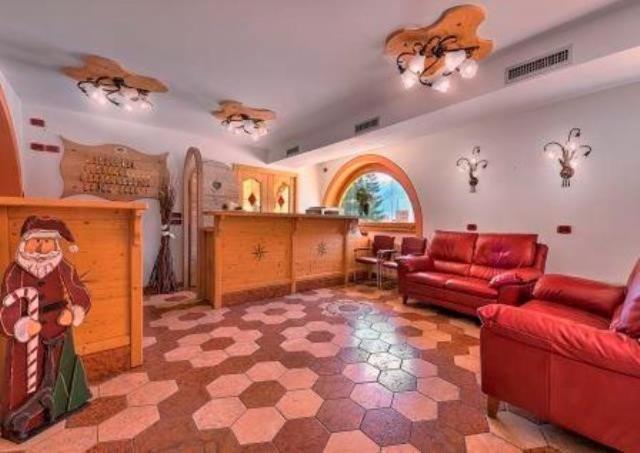 Hotel Dal Bracconiere Folgarida Esterno foto